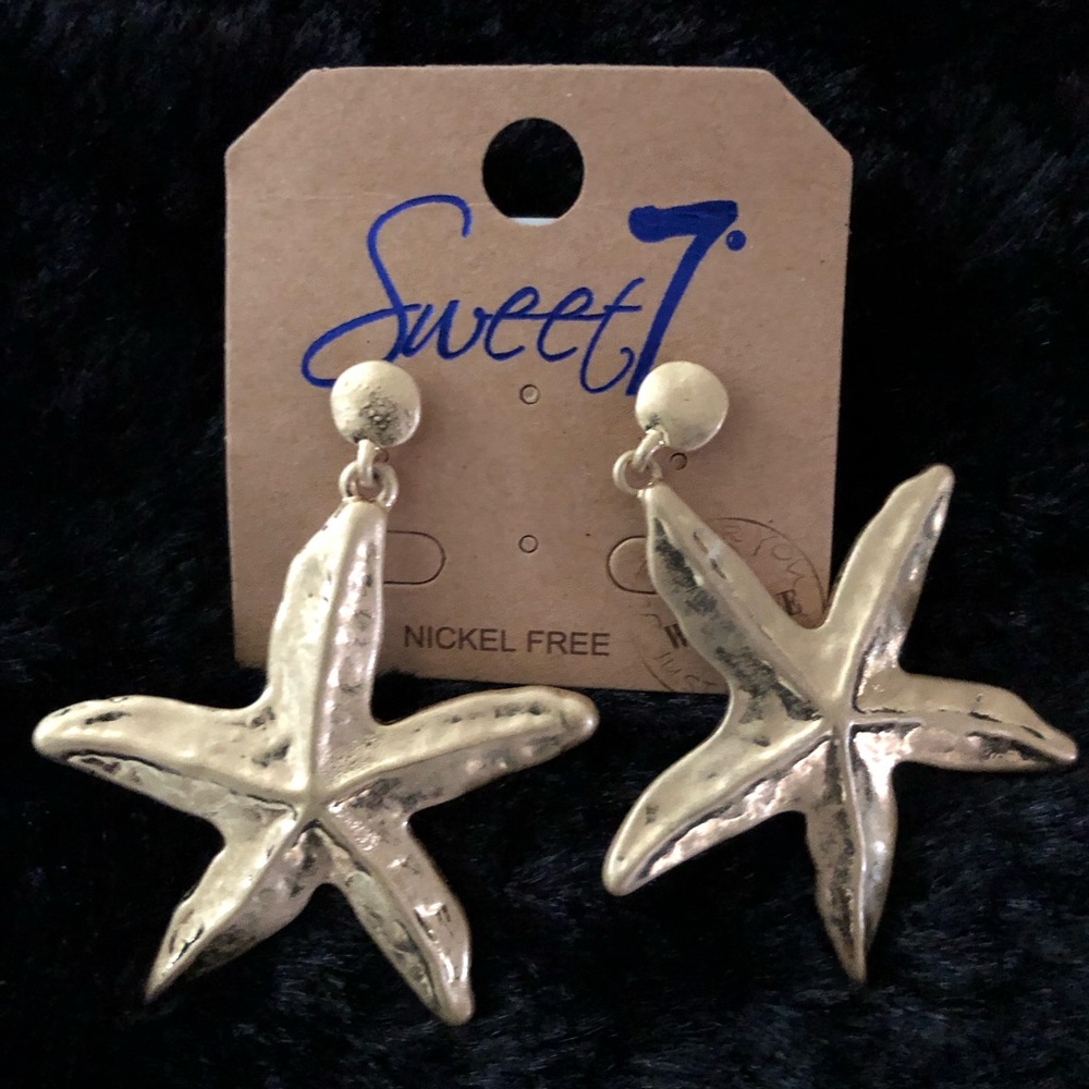 Fashion style earrings